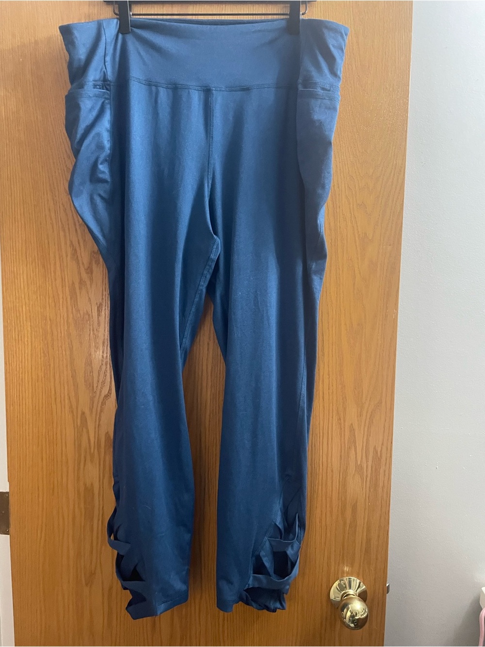 Livi Plus Size 22/24 Leggings with Lattice Hem